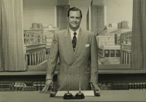 1956. Rafael Caldera como invitado en el programa de televisión Aula de Conferencias, transmitido por Televisa Canal 4, donde disertó sobre "La ciudad del millón de habitantes" en 1956.