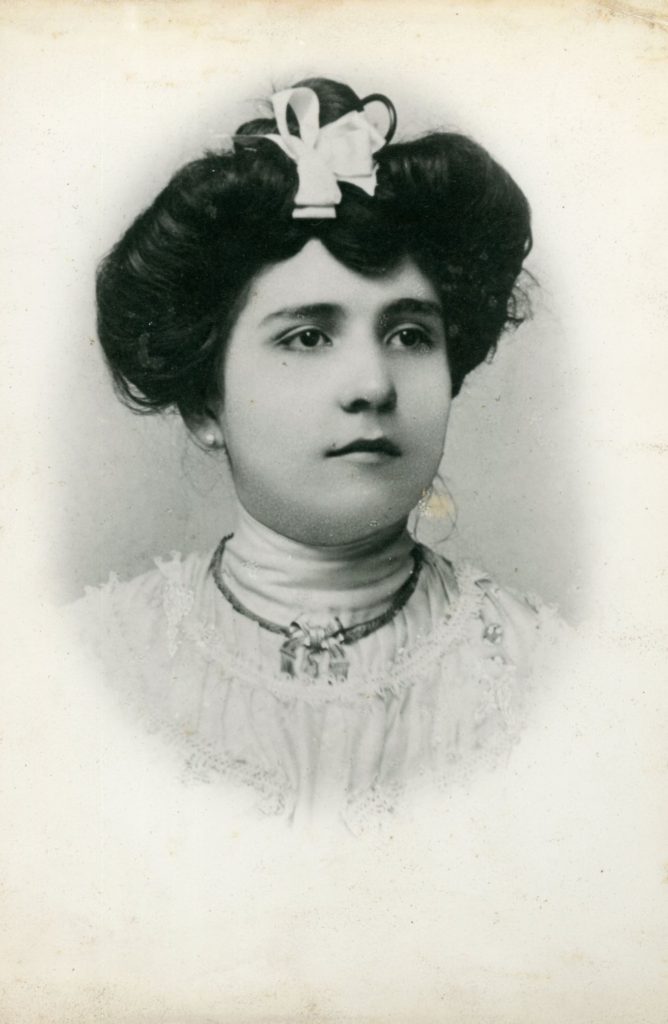 1908. María Eva Rodríguez Rivero.