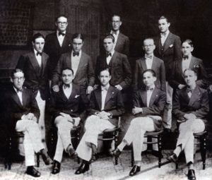 1931. Promoción de bachilleres del Colegio San Ignacio de Loyola.