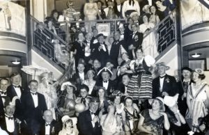 1934. Enero 17. Baile de máscaras en el buque SS Cordillera, de regreso a Venezuela.