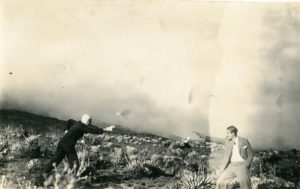 1936. Laguna de Mucubají, páramo merideño, imitando, con Pedro José Lara Peña, el duelo de Rufino.