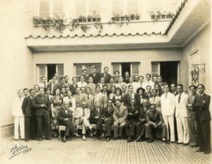1938. El grupo de la UNE en casa del General Mibelli.