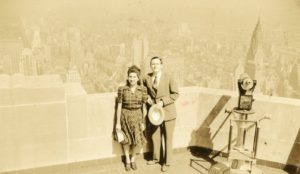 1941. Agosto. Alicia Pietri y Rafael Caldera durante su Luna de Miel en Nueva York.