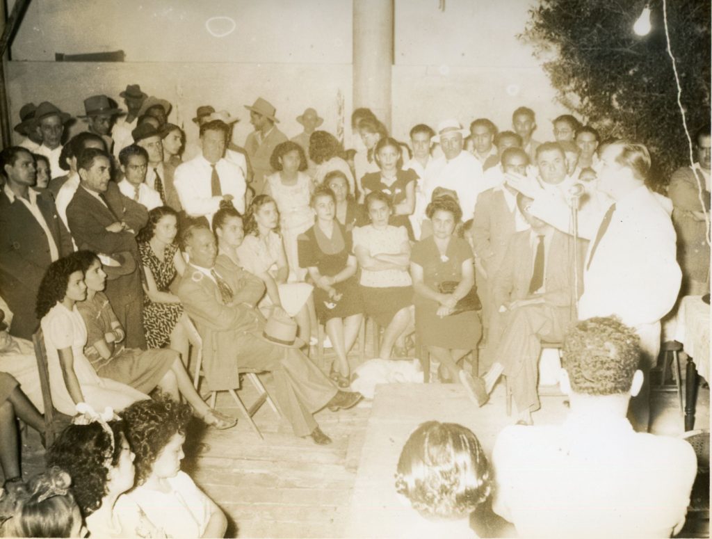 1947. Noviembre - Diciembre. Acto en El Tocuyo, en la campaña electoral presidencial.