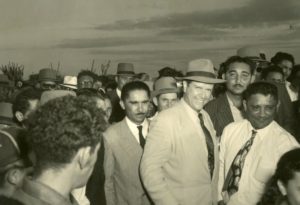 1952. En el aeropuerto de Las Piedras, Coro, estado Falcón.
