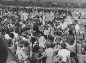 1958. Noviembre. En Barinas, en la campaña electoral presidencial.