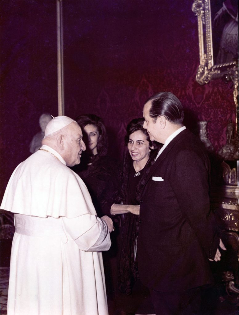 1959. Septiembre. Con el Papa Juan XXIII en El Vaticano.