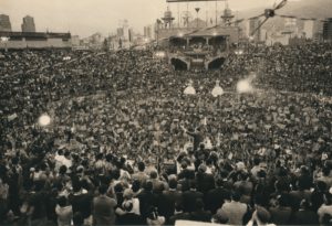 1967. Abril, 15. Proclamación de Rafael Caldera como candidato presidencial de COPEI en el Nuevo Circo de Caracas.