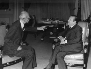 1969. Abril, 7. Encuentro con el ex presidente Eleazar López Contreras en Miraflores.