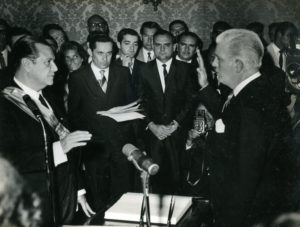 1969. Marzo, 11. Juramentación de Carlos Guinand Baldó como gobernador del Distrito Federal.
