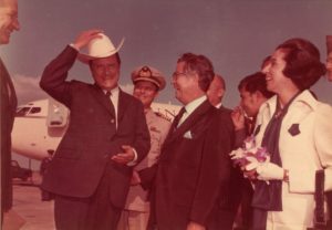 1970. Junio, 4. Visita a los productores petroleros de Houston, Texas. Lo recibe el alcalde Louis Welch.