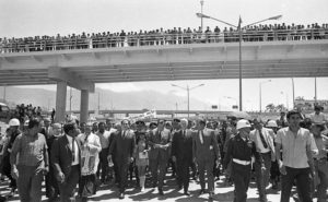 1970. Marzo, 31. Inauguración del tramo de autopista La Araña-Antímano.