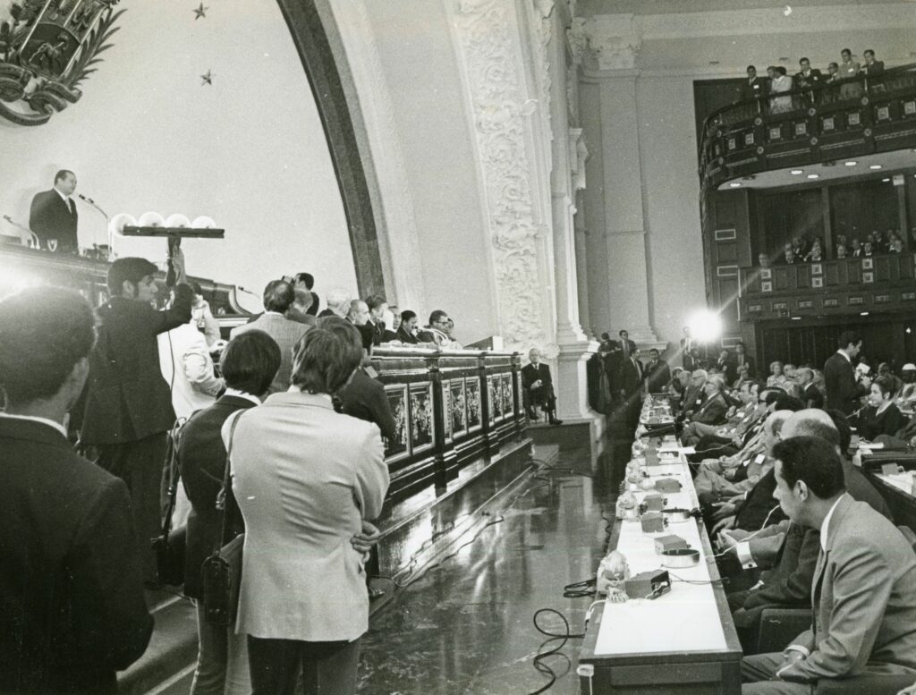 1971. Abril, 14. Instalación de la 106 reunión de la Unión Interparlamentaria Mundial en el Capitolio Nacional, Caracas.