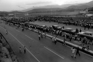 1971. Junio, 24. Inauguración de la autopista Valencia-Campo de Carabobo, en el sesquicentenario de la batalla.