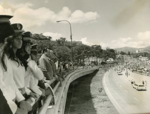 1971. Octubre, 24. Inauguración del Distribuidor Baralt en la autopista Francisco Fajardo.