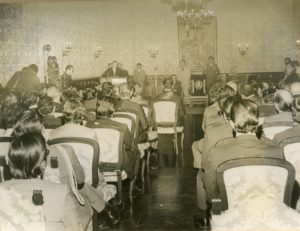 1973. Abril, 16. IV reunión de ministros de educación del Convenio Andrés Bello en el Salón Boyacá del Palacio de Miraflores.