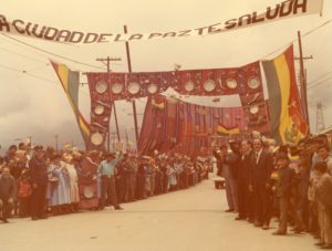 1973. Febrero, 11. Recibimiento en la ciudad de La Paz, Bolivia, en la gira al Sur de América Latina.