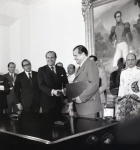 1973. Julio 24. Con el presidente de Colombia Misael Pastrana Borrero en Maracaibo
