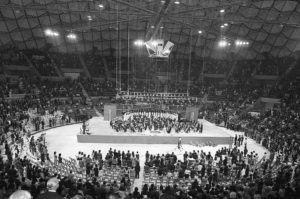 1974. Marzo, 2. Inauguración del Poliedro de Caracas.