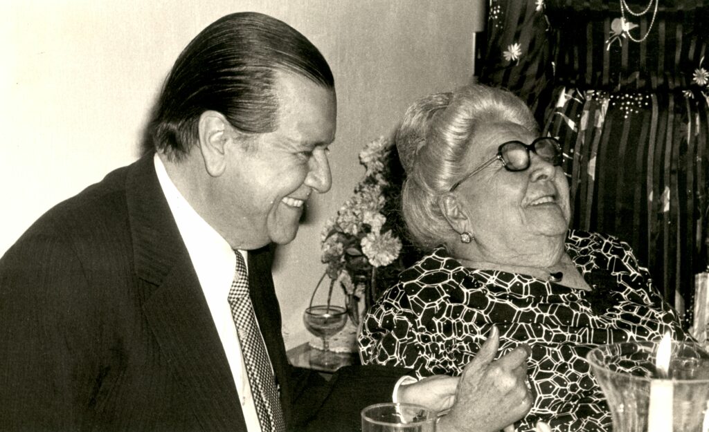 1977. Mayo, 26. Cumpleaños de María Eva Rodríguez de Liscano.