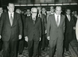 1979. Julio, 12. Recibimiento del presidente de Italia, Sandro Pertini, en compañía de Pío-Carlo Terenzio, en el Congreso Mundial de Reforma Agraria, en Roma.