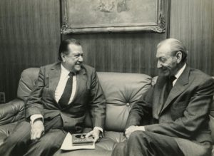 1980. Junio, 19. Con el Secretario General de la ONU, Kurt Waldheim, en Nueva York.