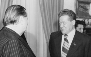 1980. Octubre, 9. Con Alexei Chitikov, presidente del Soviet Supremo, Moscú