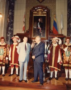 1981. Julio, 23. Visita al Ayuntamiento de Santiago de Compostela.