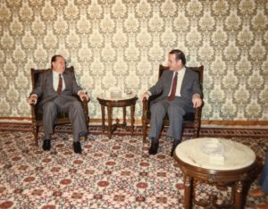 1981. Junio, 27. Encuentro con el presidente de Siria, Hafez al-Assad en Damasco.