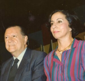 1982. Agosto, 27. Rafael Caldera y su esposa en el Poliedro de Caracas.