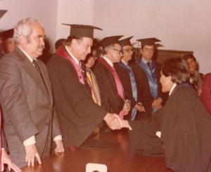 1982. Graduación en el IESA.