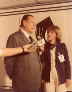 1983. Diciembre, 4. Nitu Pérez Osuna realiza entrevista a Rafael Caldera en el comando de campaña, Cujicito, Caracas.