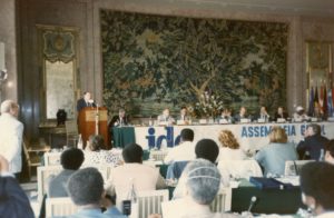 1986 Junio, 6. Reunión de la Internacional Demócrata Cristiana, en Lisboa.