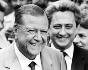 1989. Elecciones regionales en Carabobo, con el candidato Henrique Salas Romer.