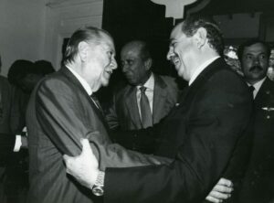 1991. Septiembre, 1. Encuentro con el presidente Jorge Serrano Elías, de Guatemala.