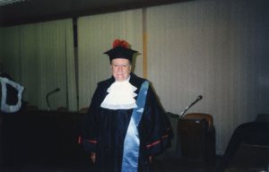 1992. Diciembre 15. Doctorado Honoris Causa en la Universidad de Sassari, Cerdeña, Italia.