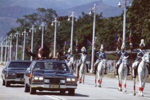 1994. Febrero, 3. Desfile militar en Los Próceres con motivo de la toma de posesión.