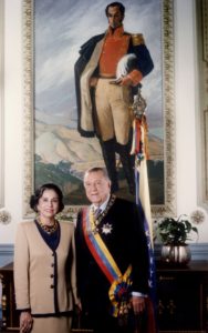 1994. Febrero, 7. Pareja Presidencial para el período constitucional 1994-1999, en el Palacio de Miraflores.