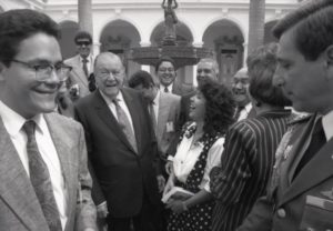 1994. Julio, 7. Almuerzo con los periodistas acreditados en Miraflores.