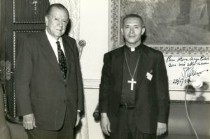 1994. Mayo, 20. Visita de Monseñor Diego Padrón a Miraflores.