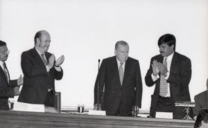1997. Mayo, 19. XIII Conferencia Interparlamentaria de la Unión Europea y América Latina en la Cámara de Diputados del Congreso de la República.