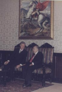 1997. Octubre, 13. Visita de Bill y Hillary Clinton a La Casona, en el Despacho Presidencial.