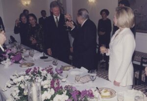 1997. Octubre, 13. Visita de Bill y Hillary Clinton a La Casona. Cena de gala.