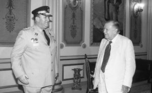 1998. Diciembre, 14. Visita del ministro de Defensa designado, general Raúl Salazar Rodríguez.