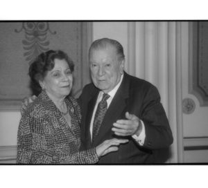 1998. Noviembre, 6. Encuentro con María Teresa Castillo en el Palacio de Miraflores.