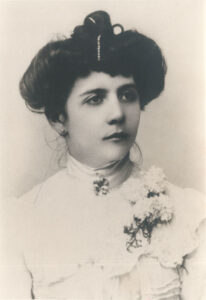 1908. Rosa Sofía Rodríguez Rivero