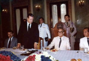 1979. Octubre, 9. Almuerzo ofrecido por Antonio Guzmán, presidente de la República Dominicana, en Santo Domingo.