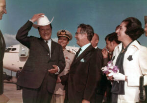 1970. Junio, 4. Visita a los productores petroleros de Houston, Texas. Lo recibe el alcalde Louis Welch.