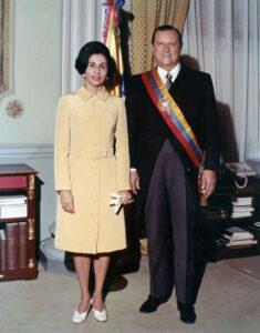 1971. Marzo, 13. Pareja presidencial 1969-1974.