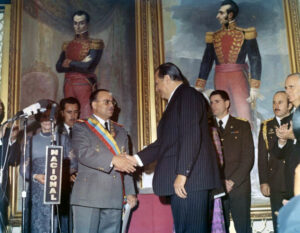 1973. Febrero, 6. Con el presidente Guillermo Rodríguez Lara en Quito, Ecuador.